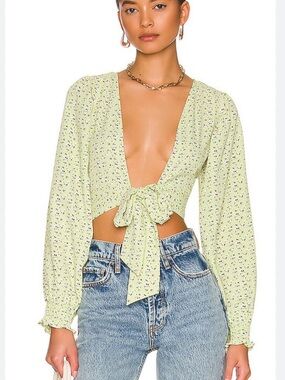 Light Green Floral Tie-Front Crop Top with Long Sleeves